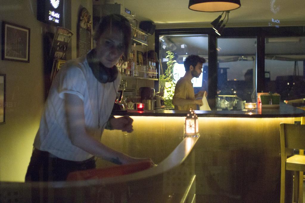 Hush Hostel Moda Стамбул Екстер'єр фото