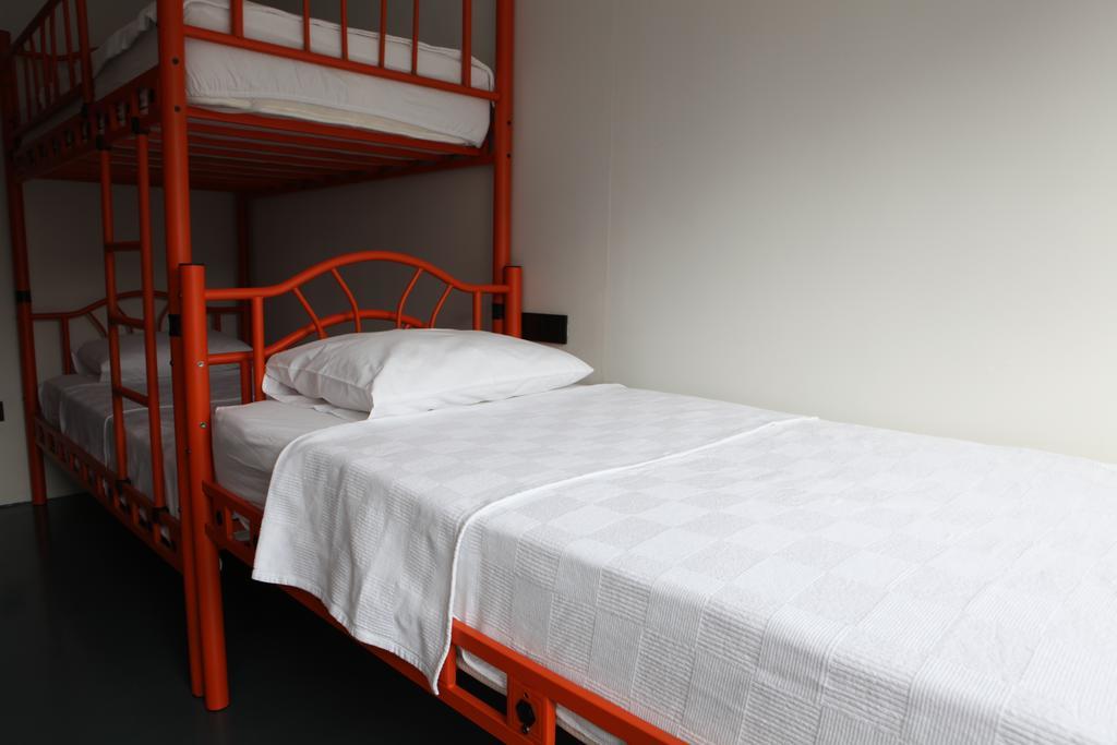 Hush Hostel Moda Стамбул Екстер'єр фото