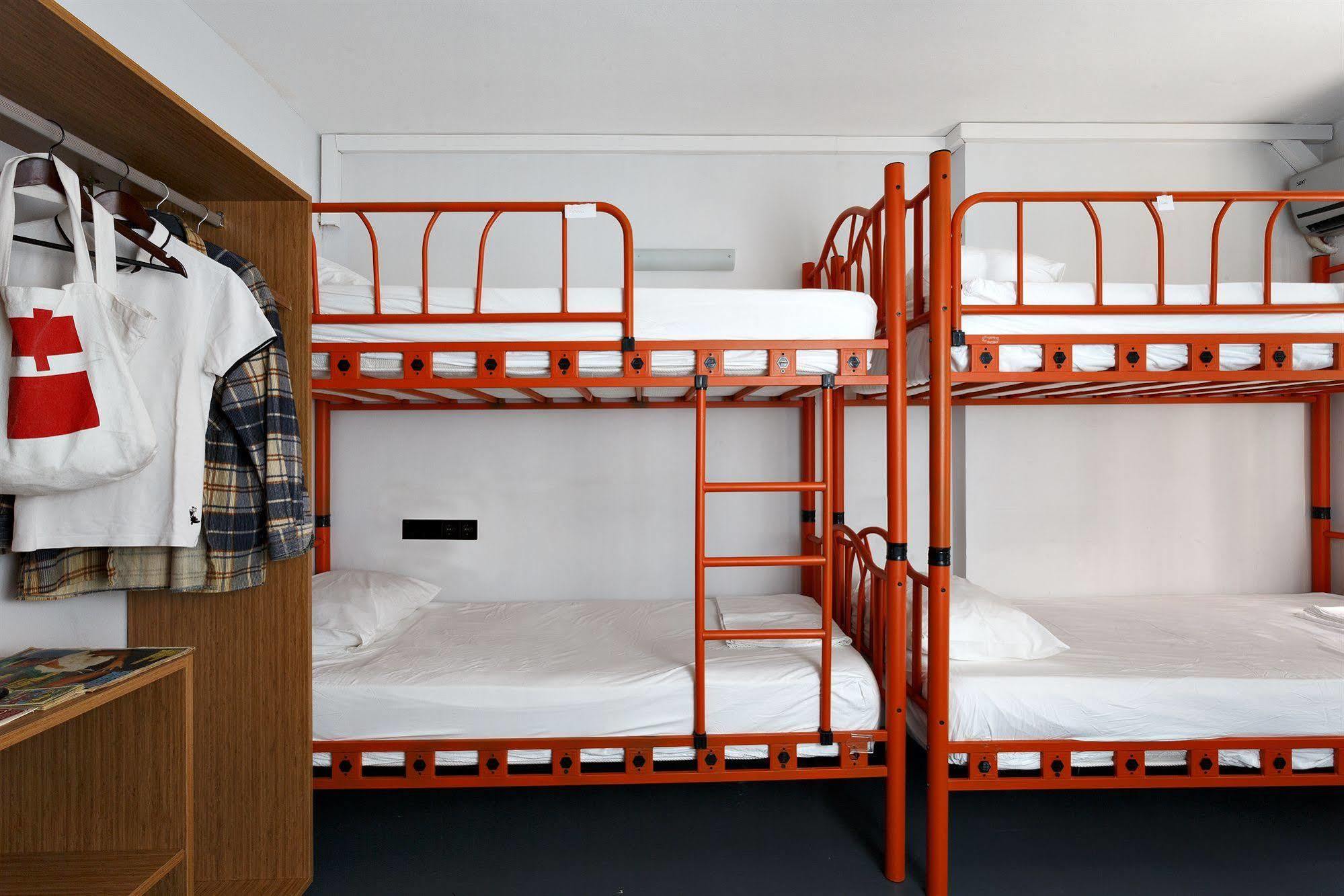 Hush Hostel Moda Стамбул Екстер'єр фото