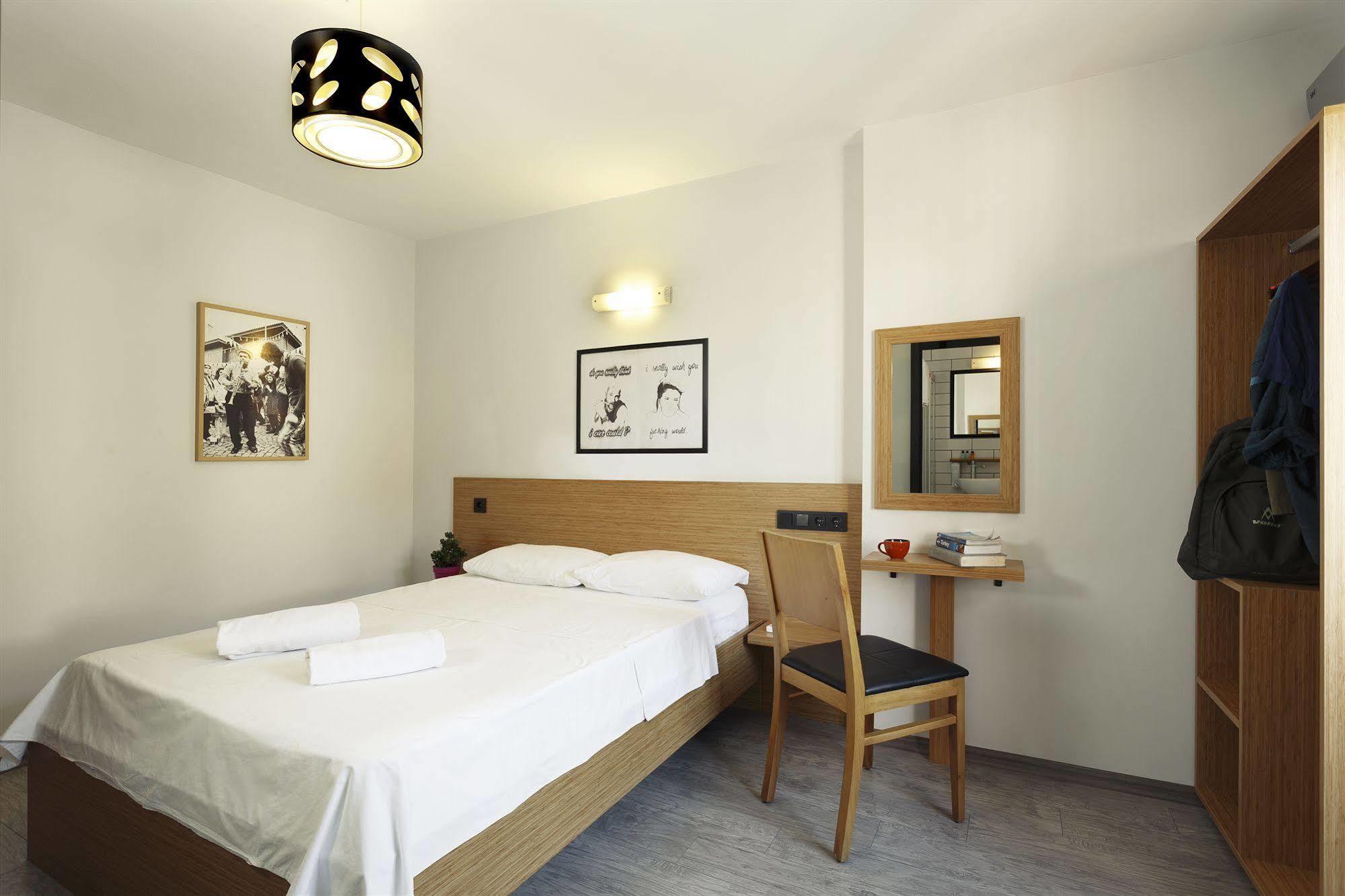 Hush Hostel Moda Стамбул Екстер'єр фото