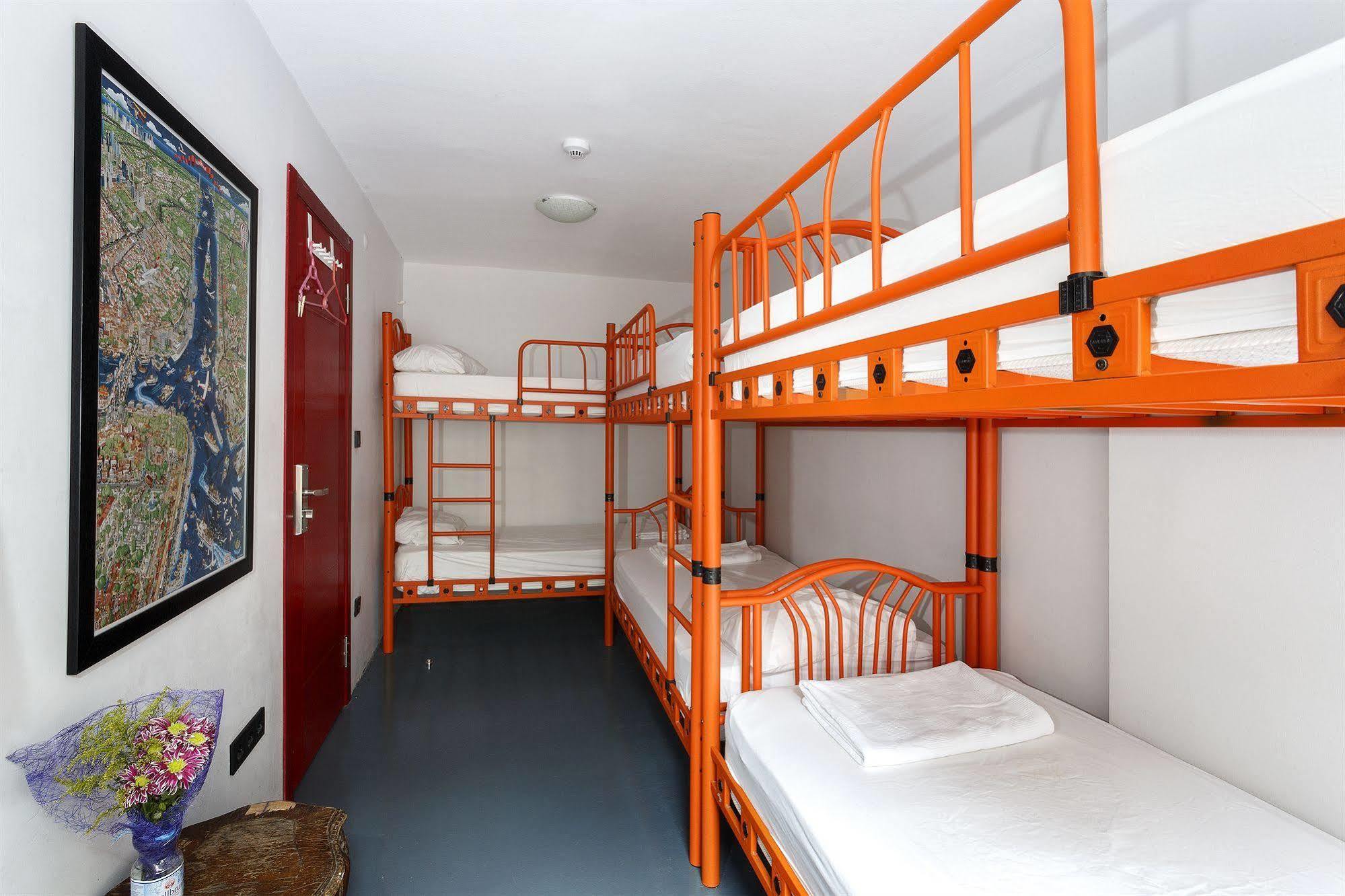 Hush Hostel Moda Стамбул Екстер'єр фото